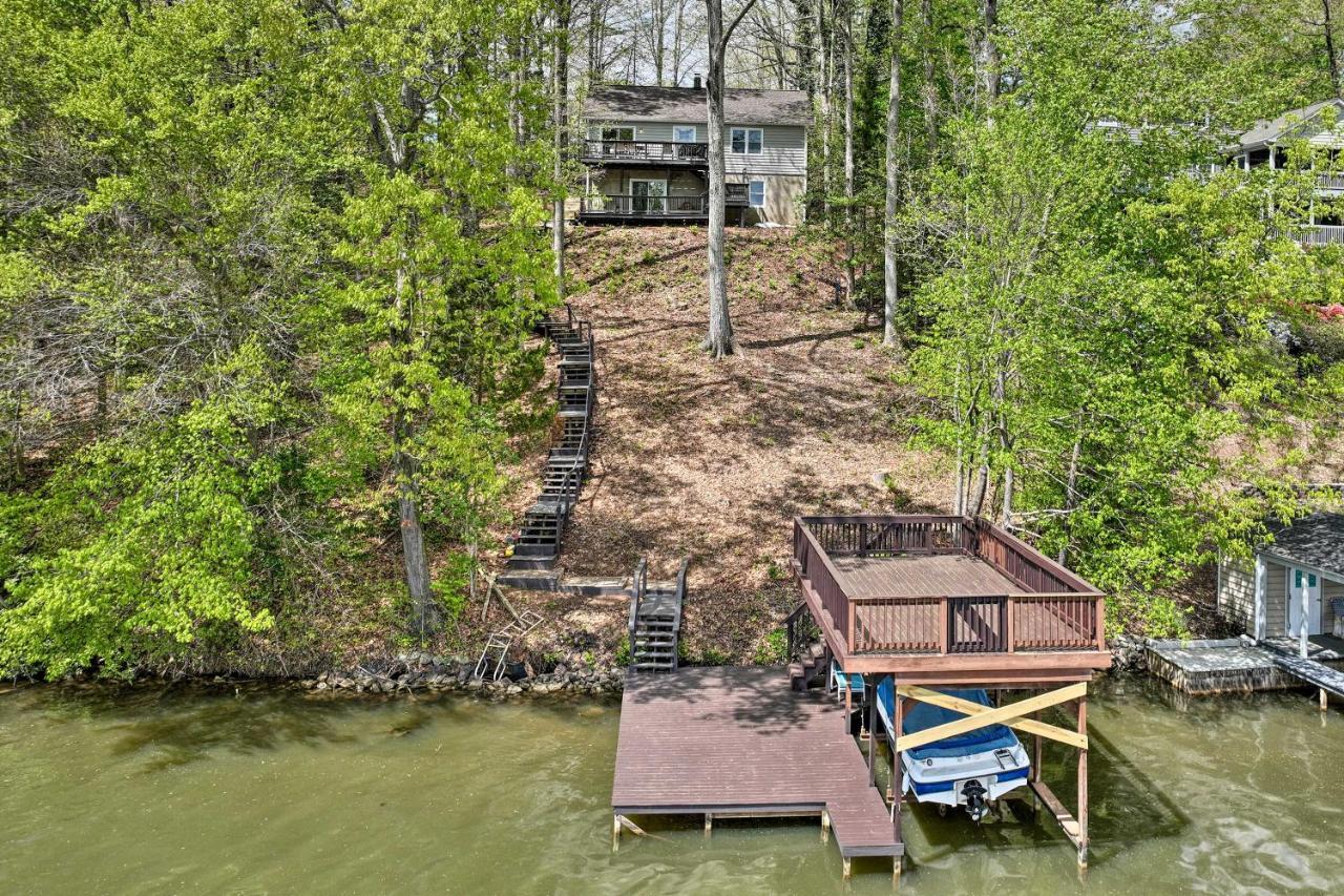 Waterfront Cottage With Boat Dock And 3 Decks! Bracey Esterno foto